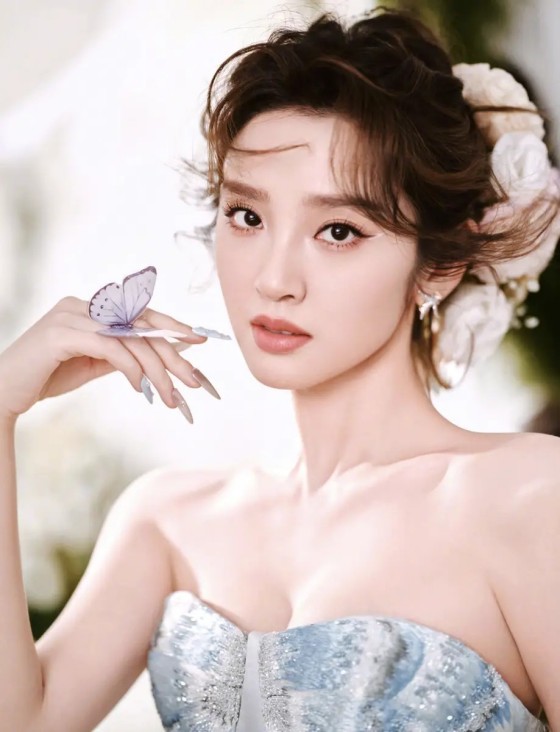 巨头接连杀入，不只是“送快递”，无人车的冰与火：狂奔的，暴雷的，追赶的