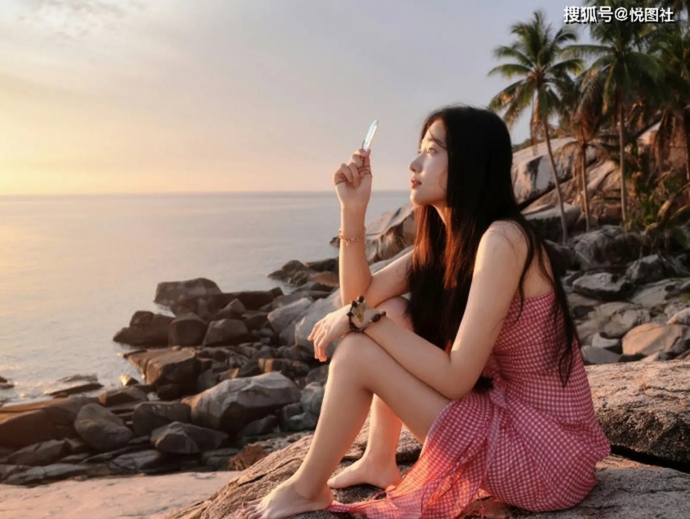 同样是收官发文，邓莎获赞何美延被嘲，才懂大女主和小女人的区别